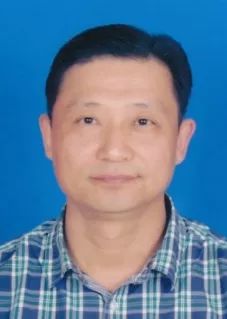 于黎明